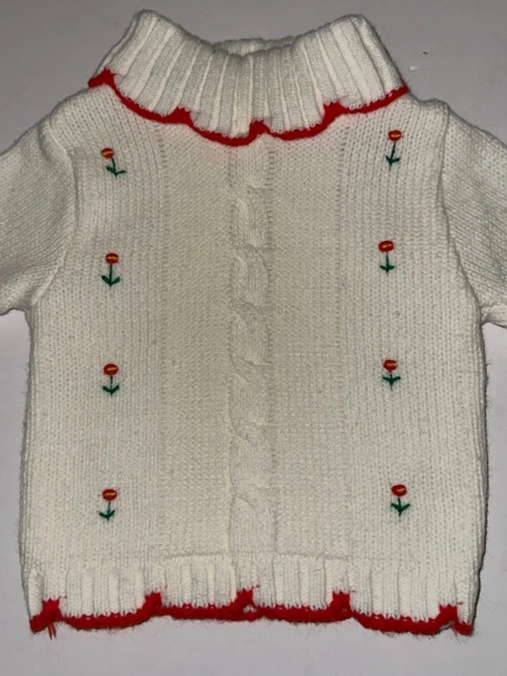 VTG HANDMADE knit BABY SWEATER white with red trim 3-6 6-9 months infant